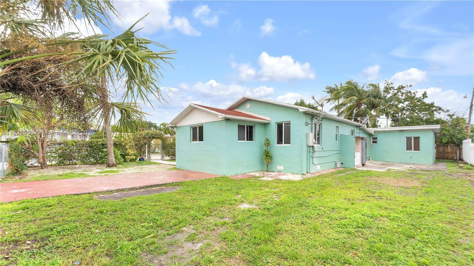 Hialeah, FL 33010,601 SE 8th Pl