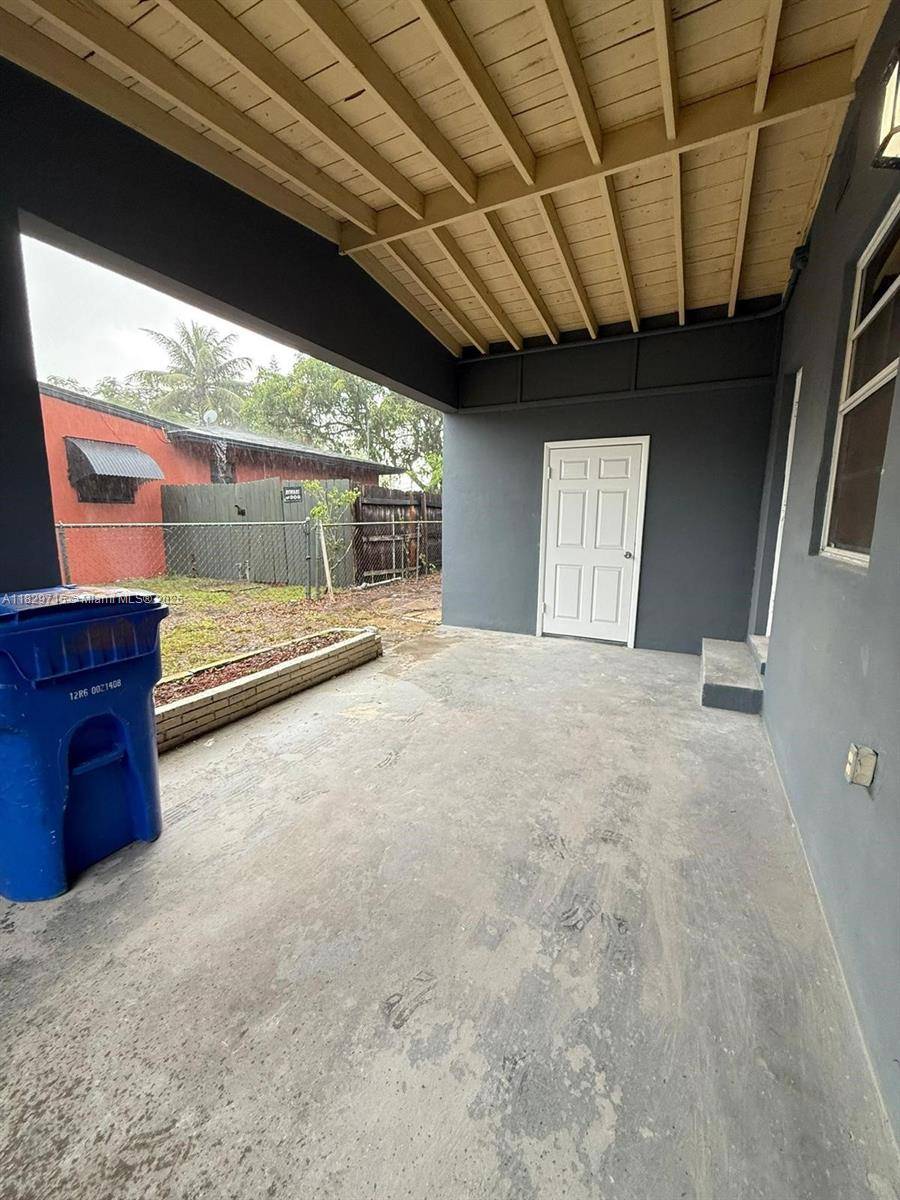 Fort Lauderdale, FL 33311,1413 NW 11th St