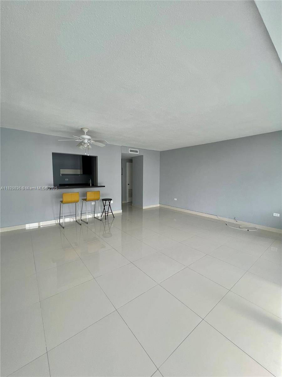 North Bay Village, FL 33141,7545 E Treasure Dr #7K