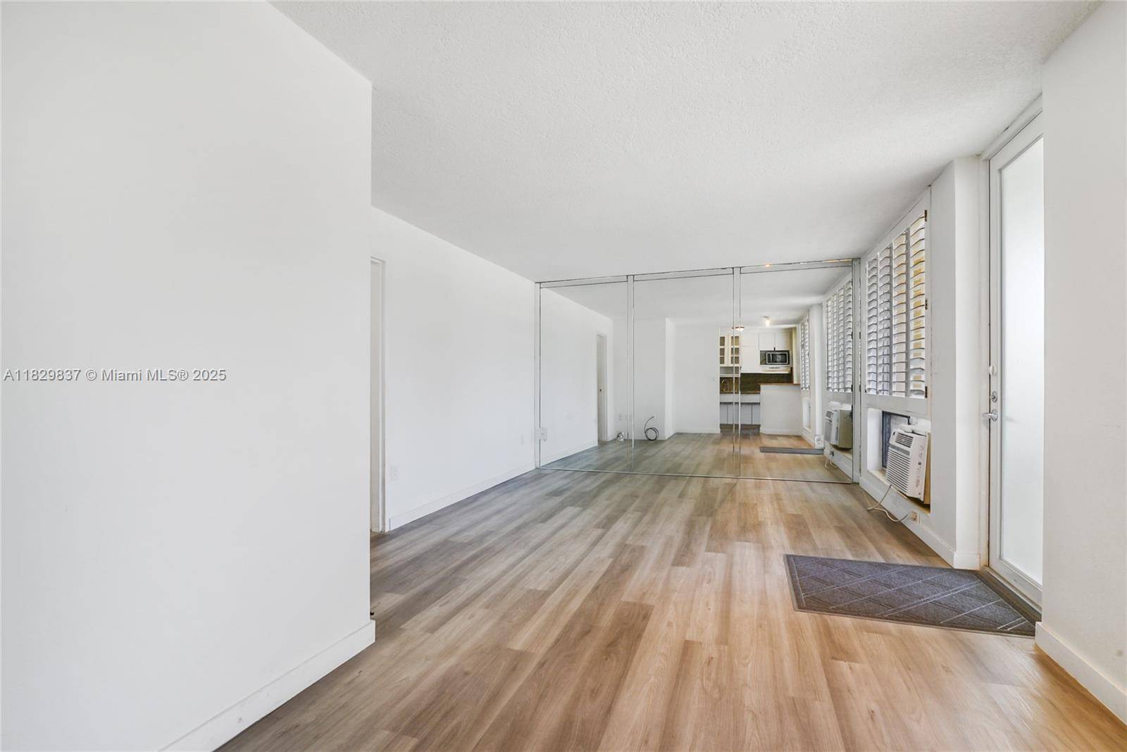 Fort Lauderdale, FL 33304,2400 NE 9th St #201