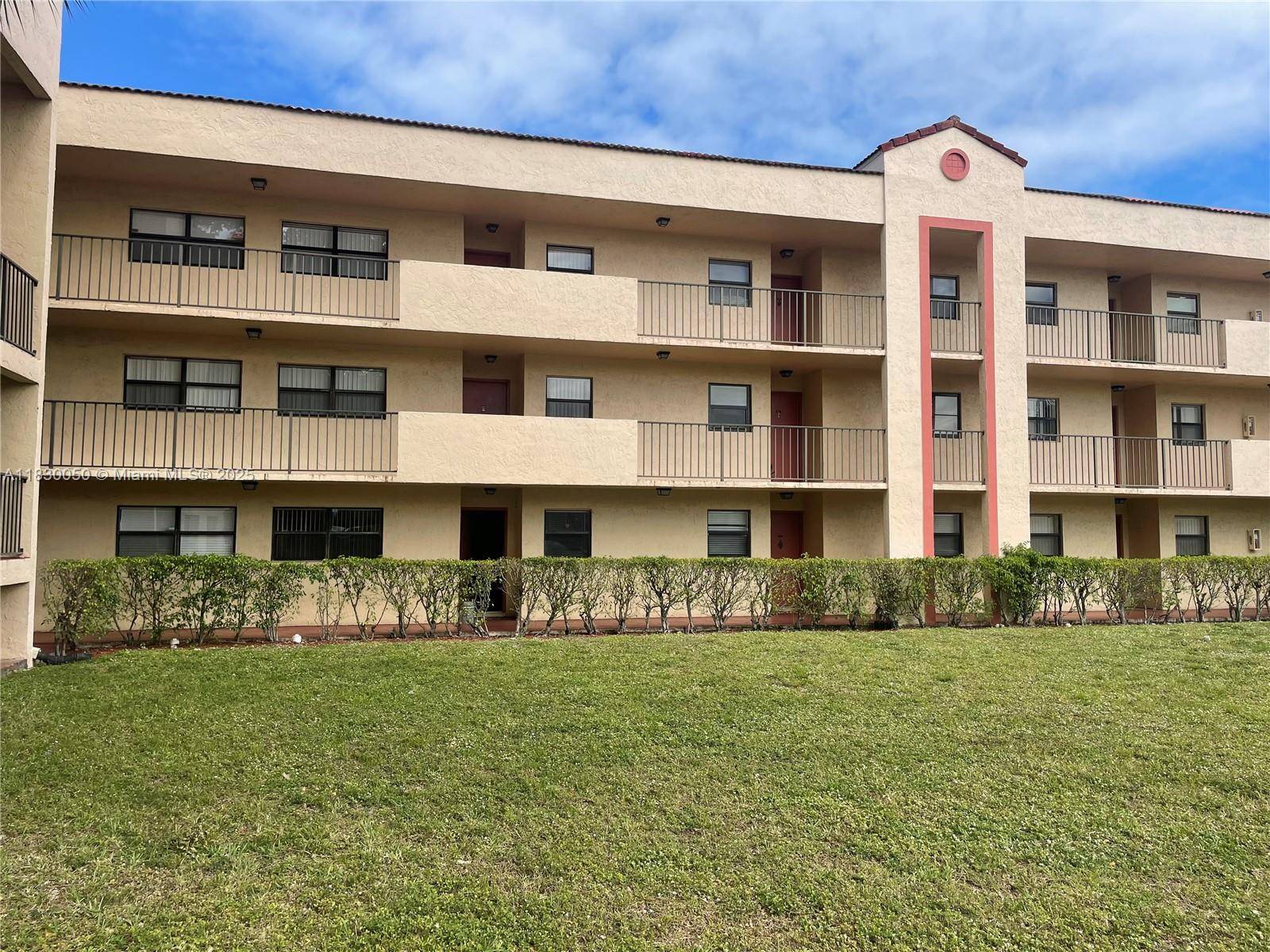 Miramar, FL 33025,3399 Foxcroft Rd #315
