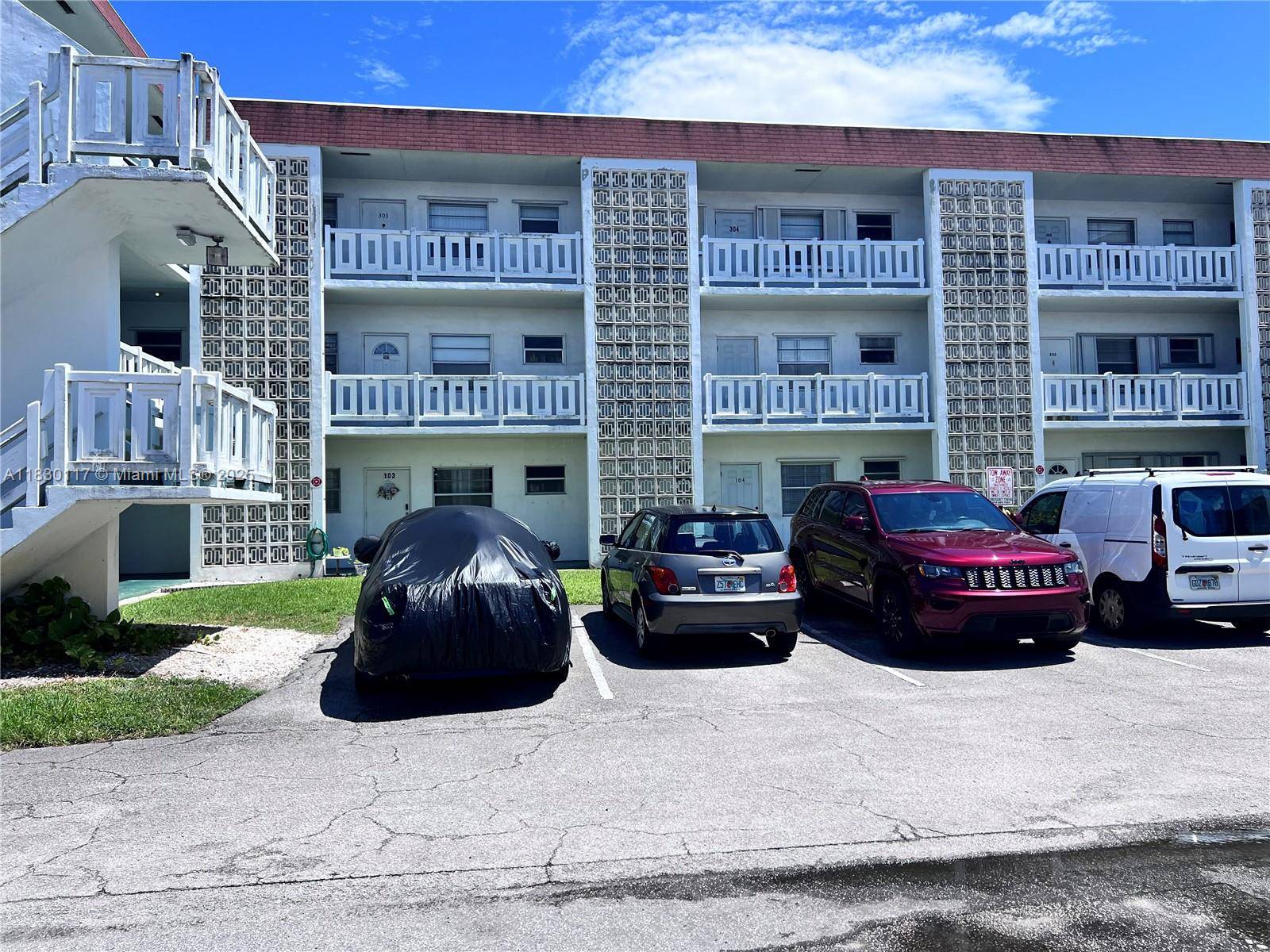 Lauderhill, FL 33313,1280 NW 43rd Ter #203