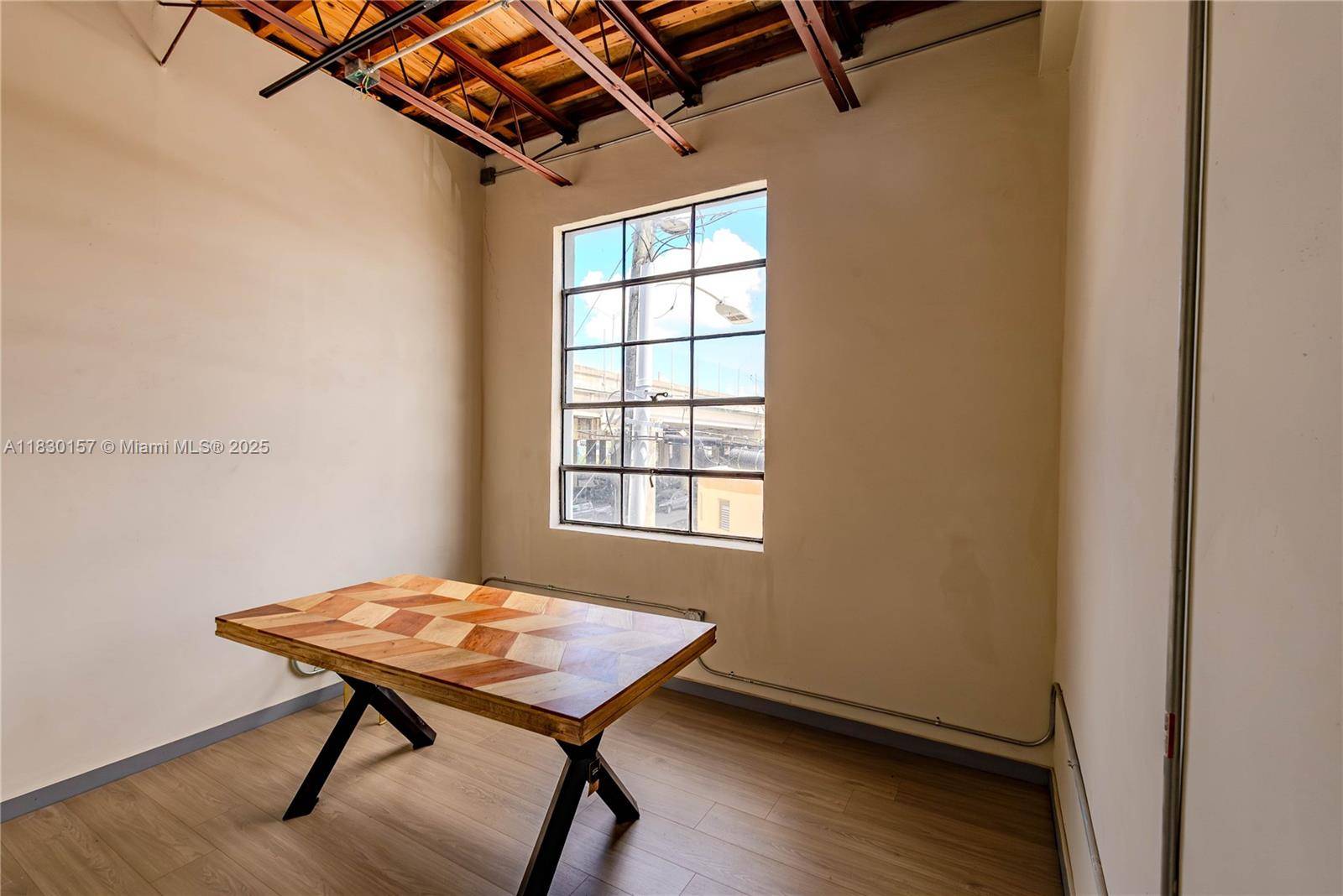 Miami, FL 33150,551 NW 72nd St #8A