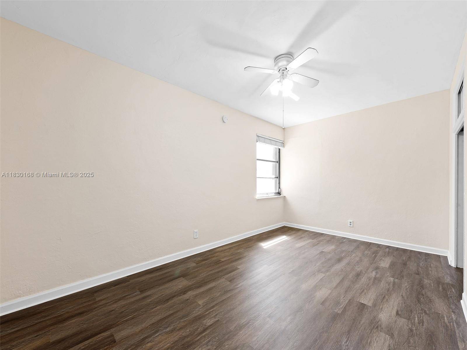 Hollywood, FL 33020,1311 N 19th Ave #Right side