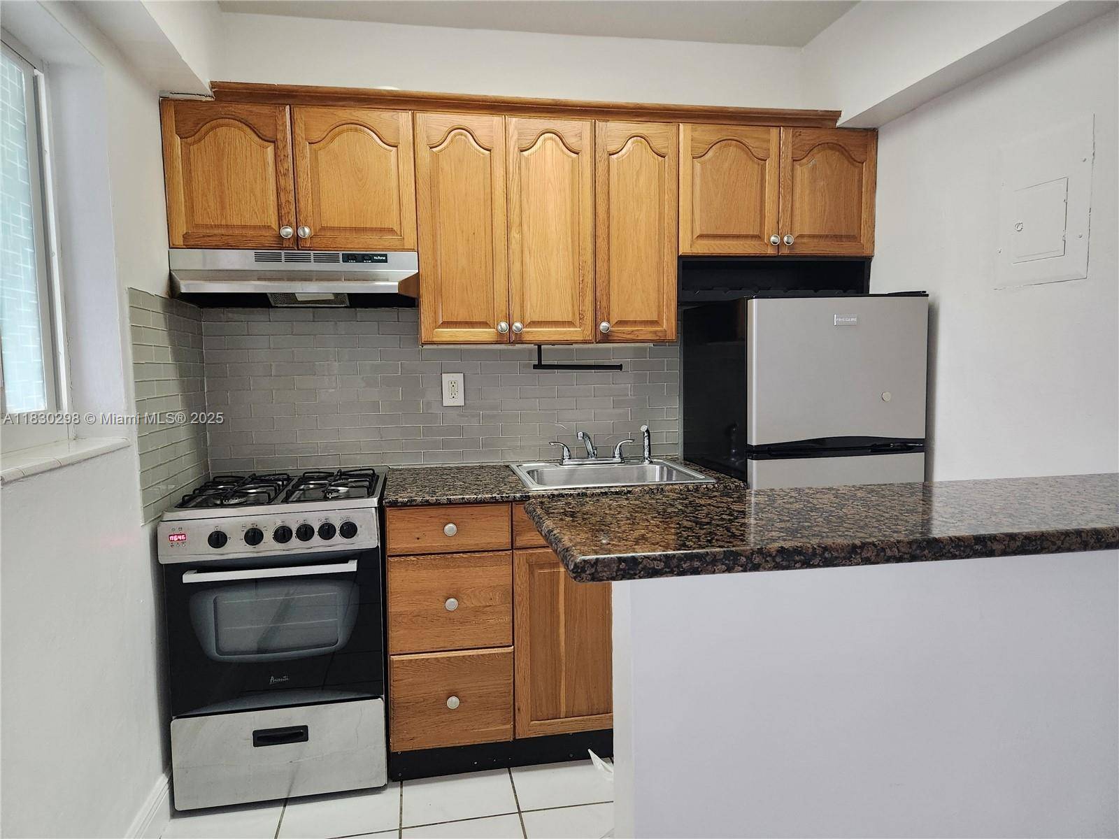 Coral Gables, FL 33134,1014 Salzedo St #304