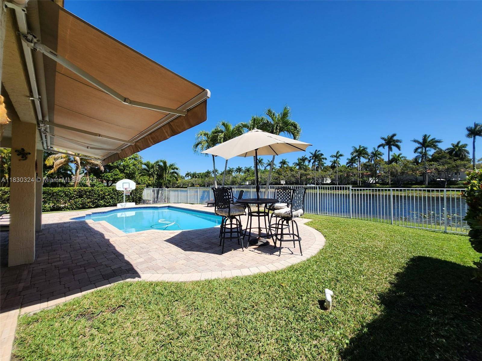 Weston, FL 33331,3844 Falcon Ridge Cir