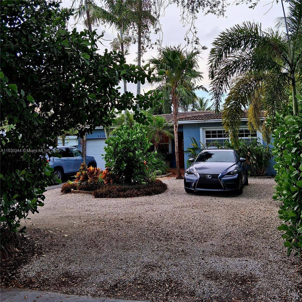 Hollywood, FL 33020,2519 Washington St
