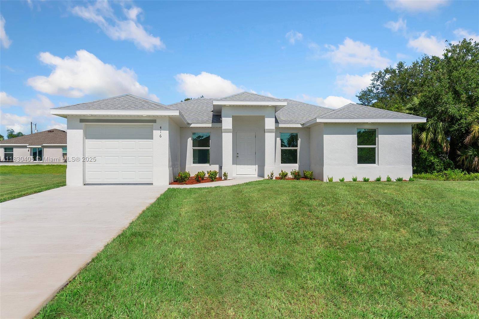 Lehigh Acres, FL 33974,416 PINEHURST AVE