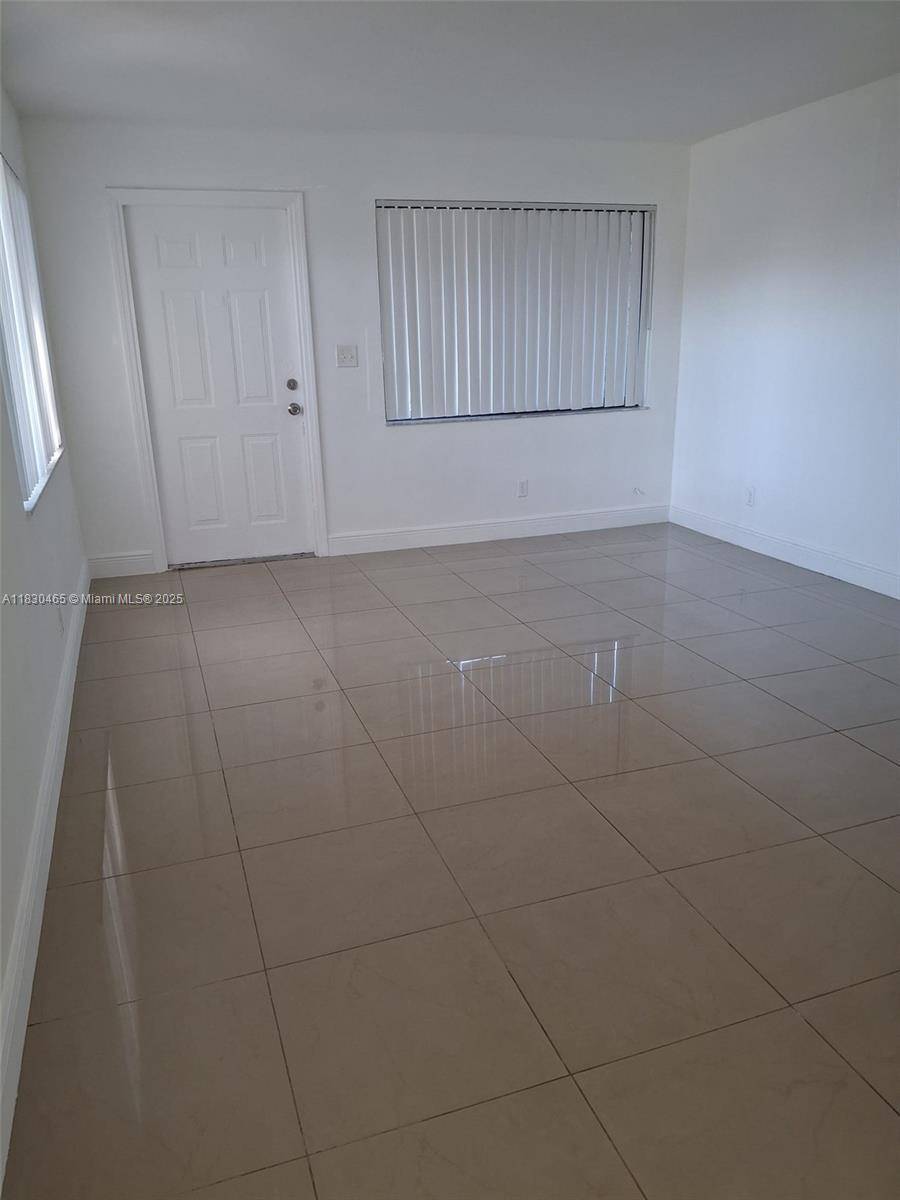Hallandale Beach, FL 33009,34 SW 9th St #1-2