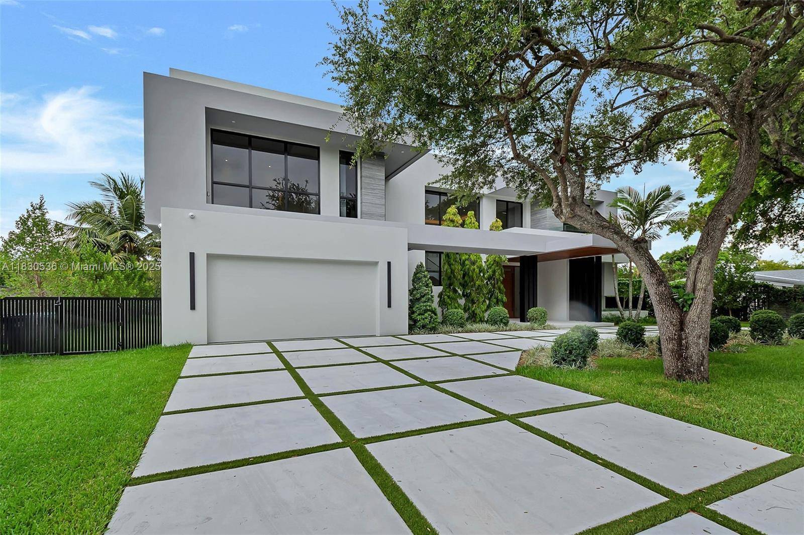 Pinecrest, FL 33156,13075 SW 82nd Ct