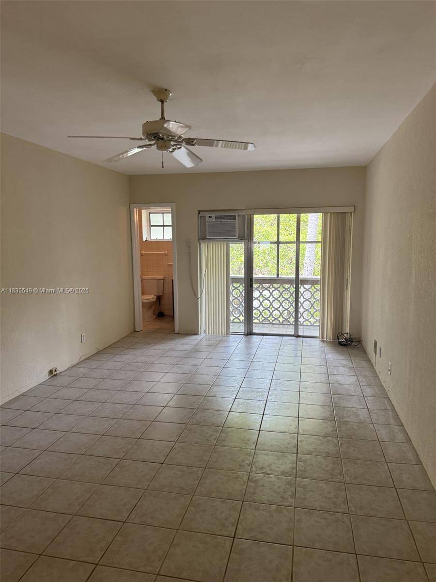 Coral Gables, FL 33146,6580 Santona St #A34