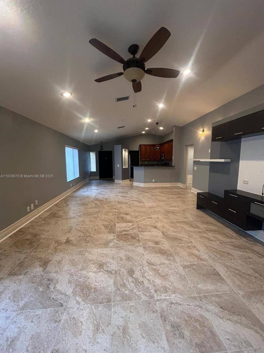 Weston, FL 33327,Address not disclosed