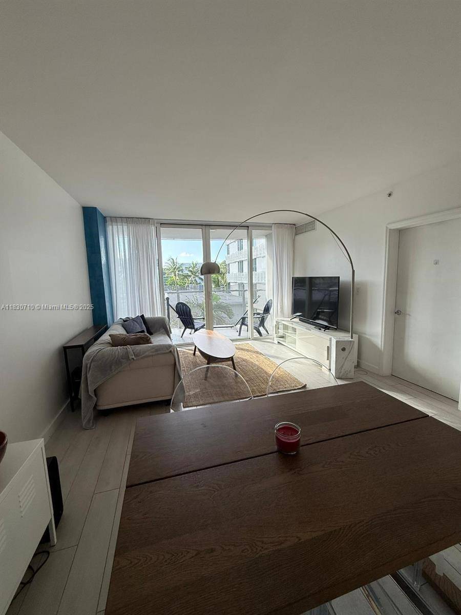 Miami Beach, FL 33139,2155 Washington Ct #301