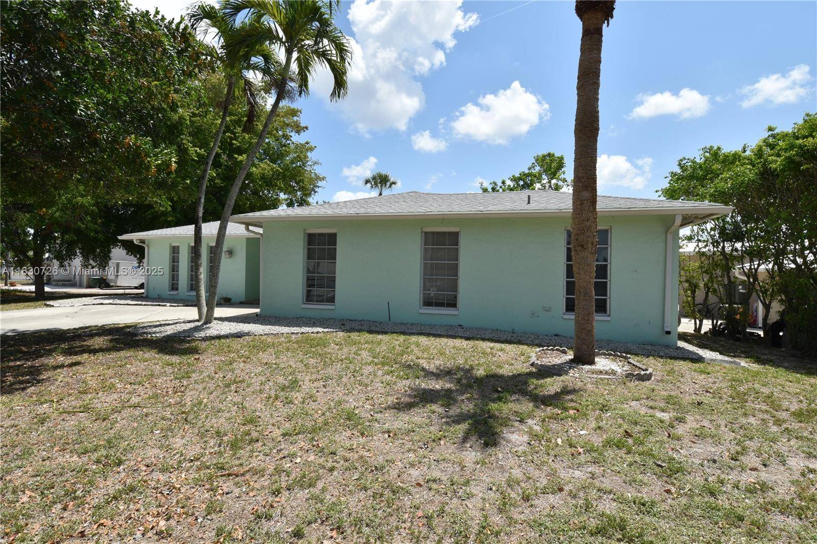 Naples, FL 34112,3461 Lakeview