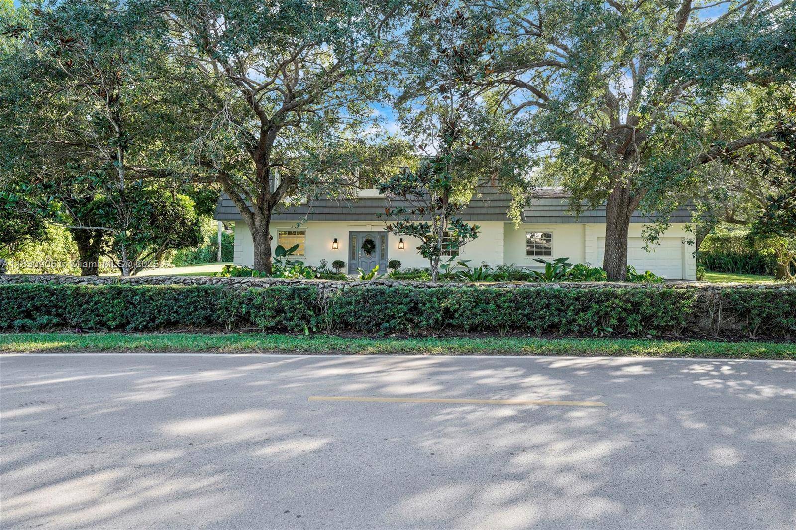 Coral Gables, FL 33143,730 SW Davis Rd