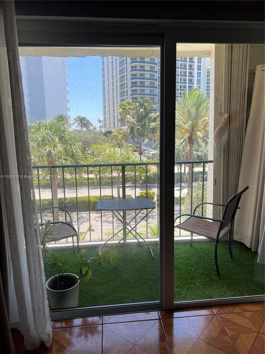 Fort Lauderdale, FL 33308,4143 N Ocean Blvd #303