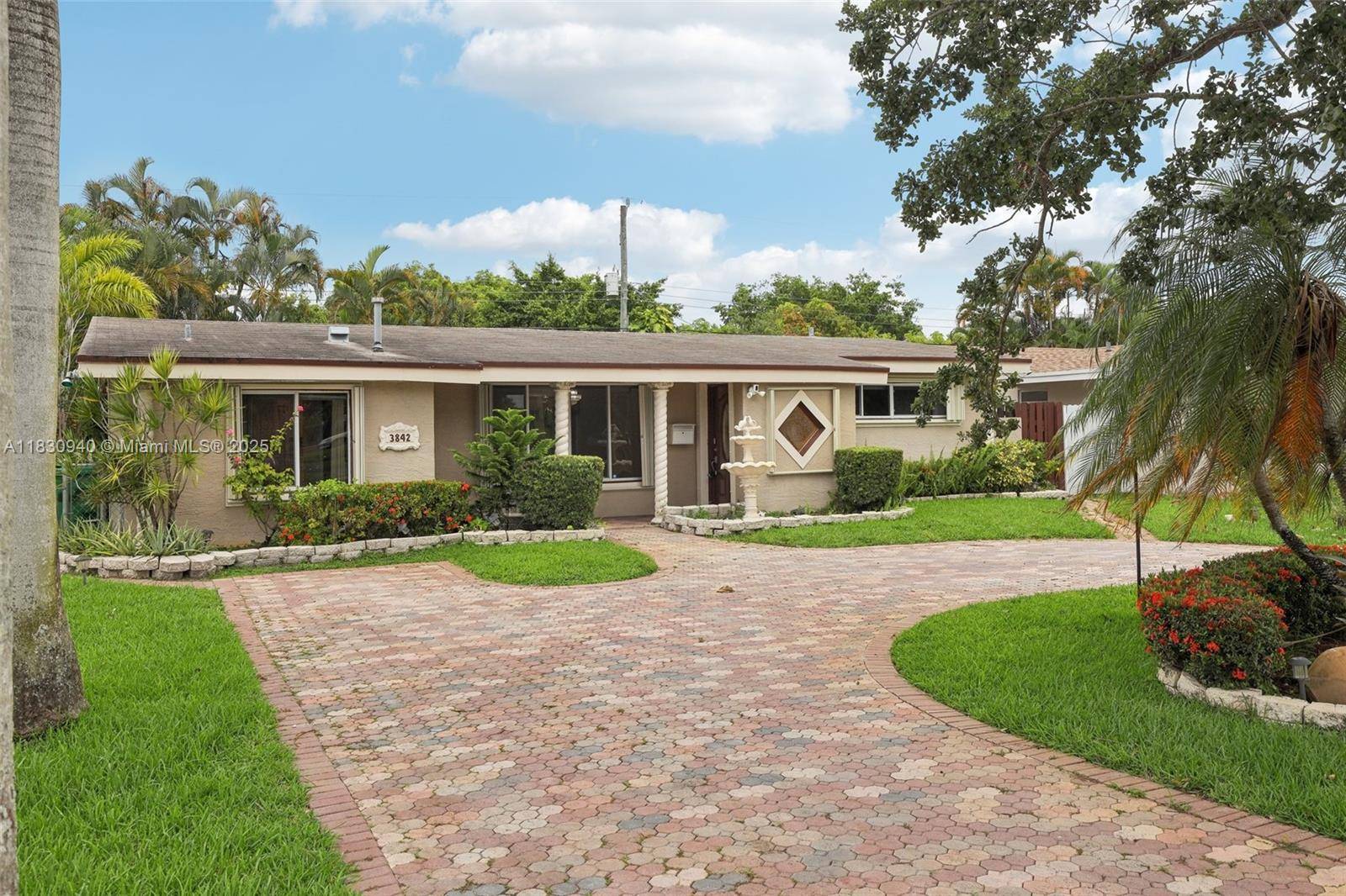 Miramar, FL 33023,3842 SW 68th Ave