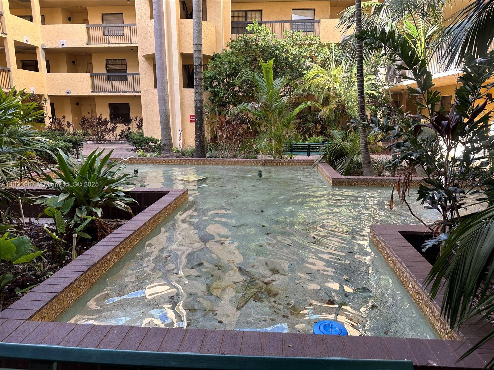 Lauderhill, FL 33313,6575 W Oakland Park Blvd #214