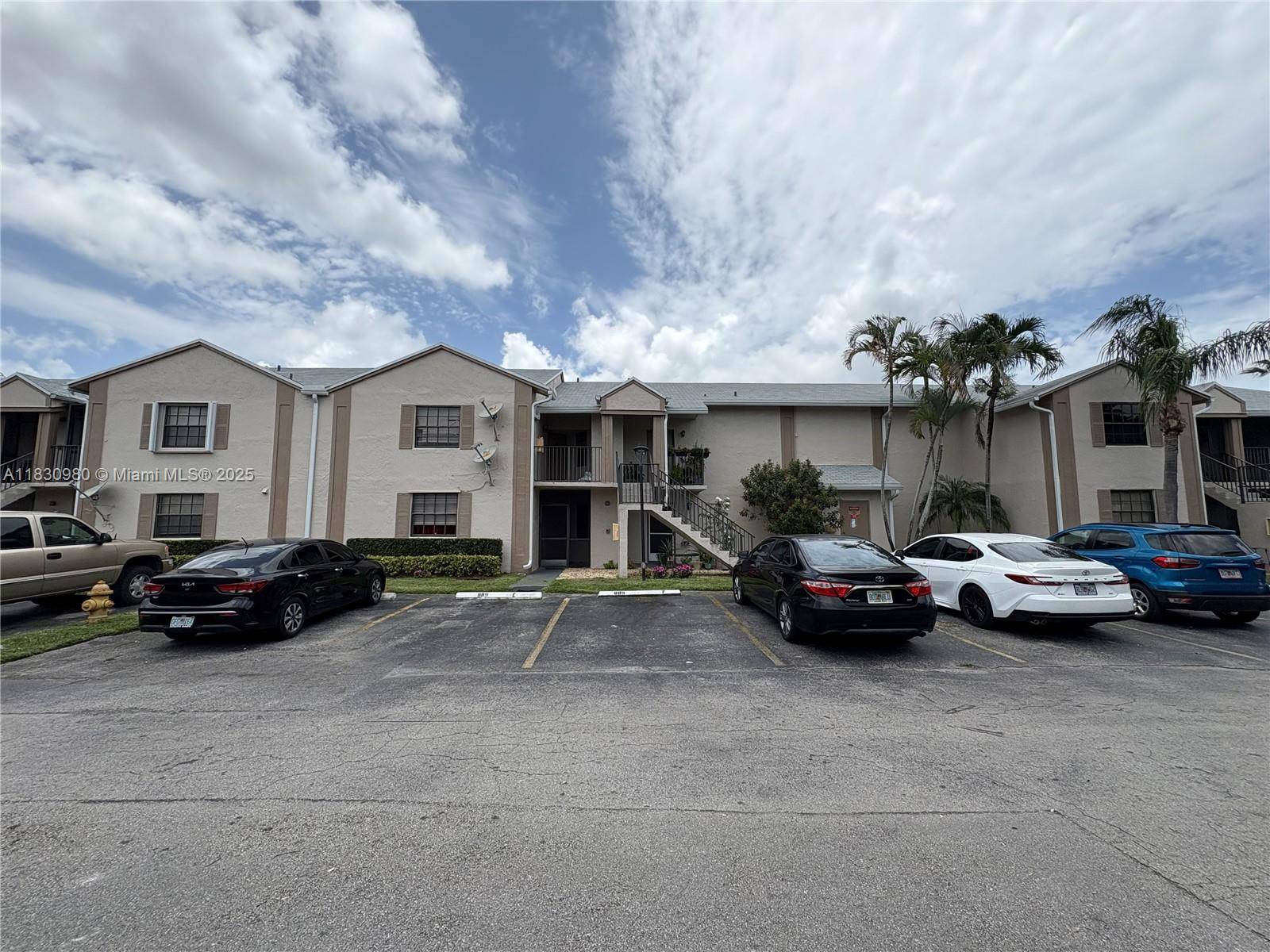 Homestead, FL 33034,889 Hamilton Dr #889H
