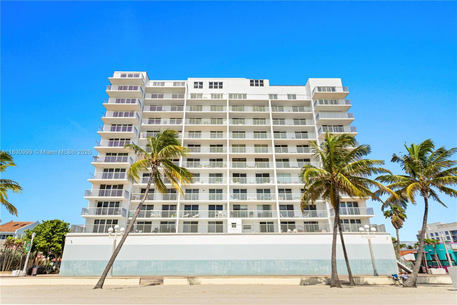 Hollywood, FL 33019,400 N Surf Rd #804