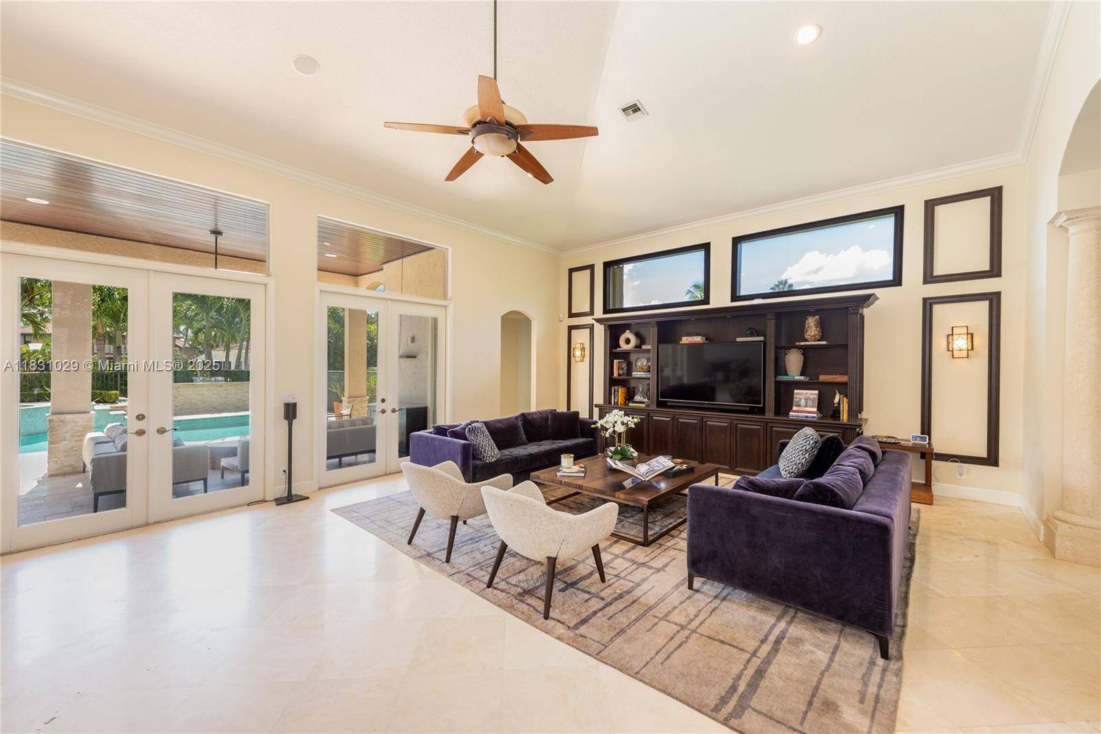 Weston, FL 33327,2534 Montclaire Ct