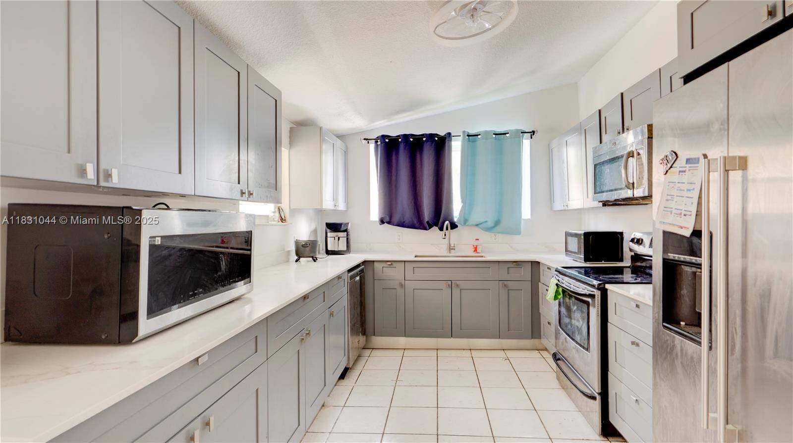 North Miami Beach, FL 33162,225 NE 175th St