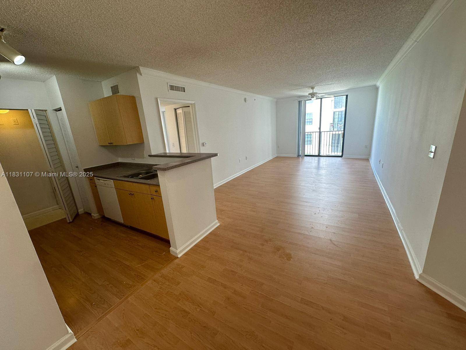 Hollywood, FL 33020,1919 Van Buren St #510A