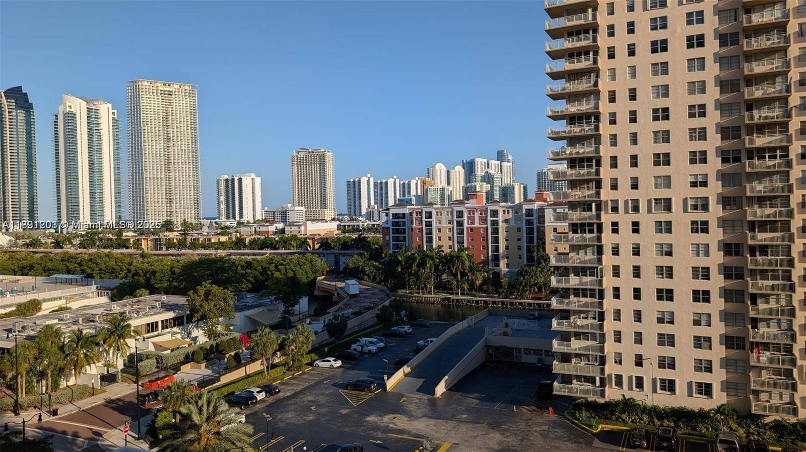 Sunny Isles Beach, FL 33160,251 174th St #911