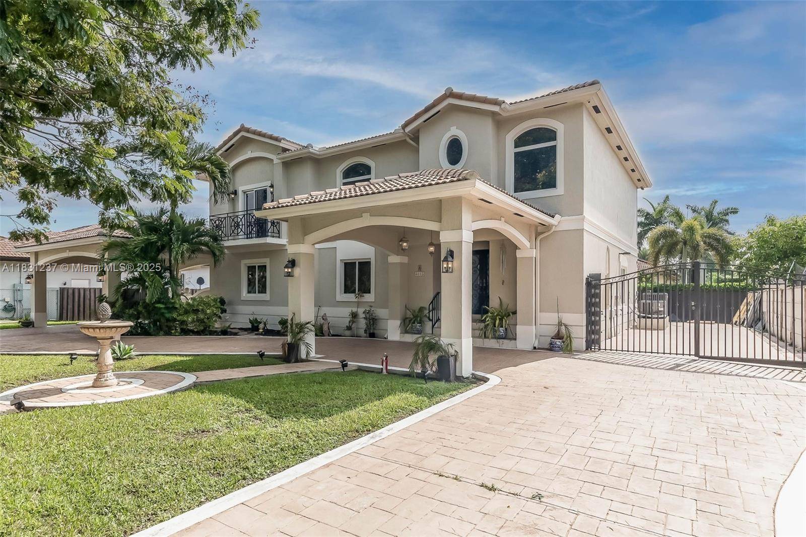 Miami, FL 33185,4665 SW 159th Ct