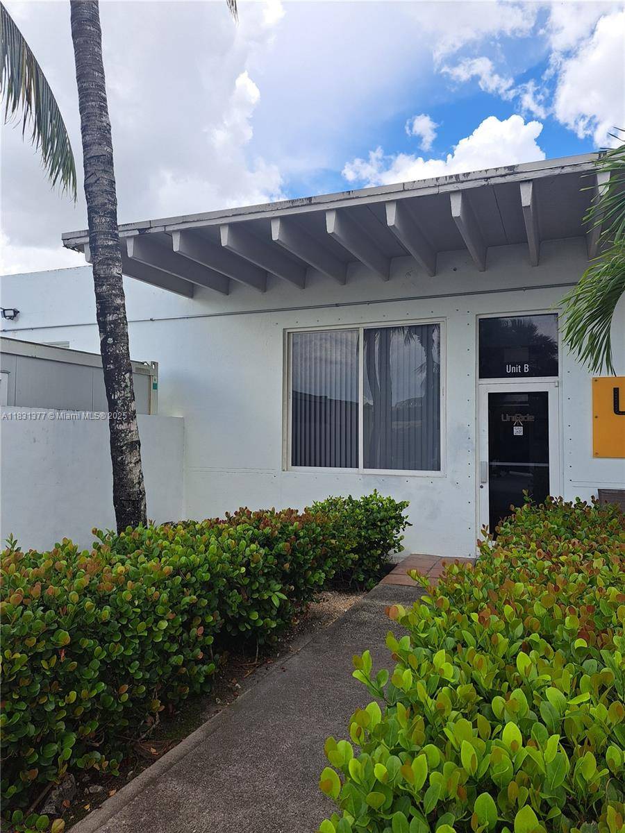 Doral, FL 33166,8350 NW 56th St #B