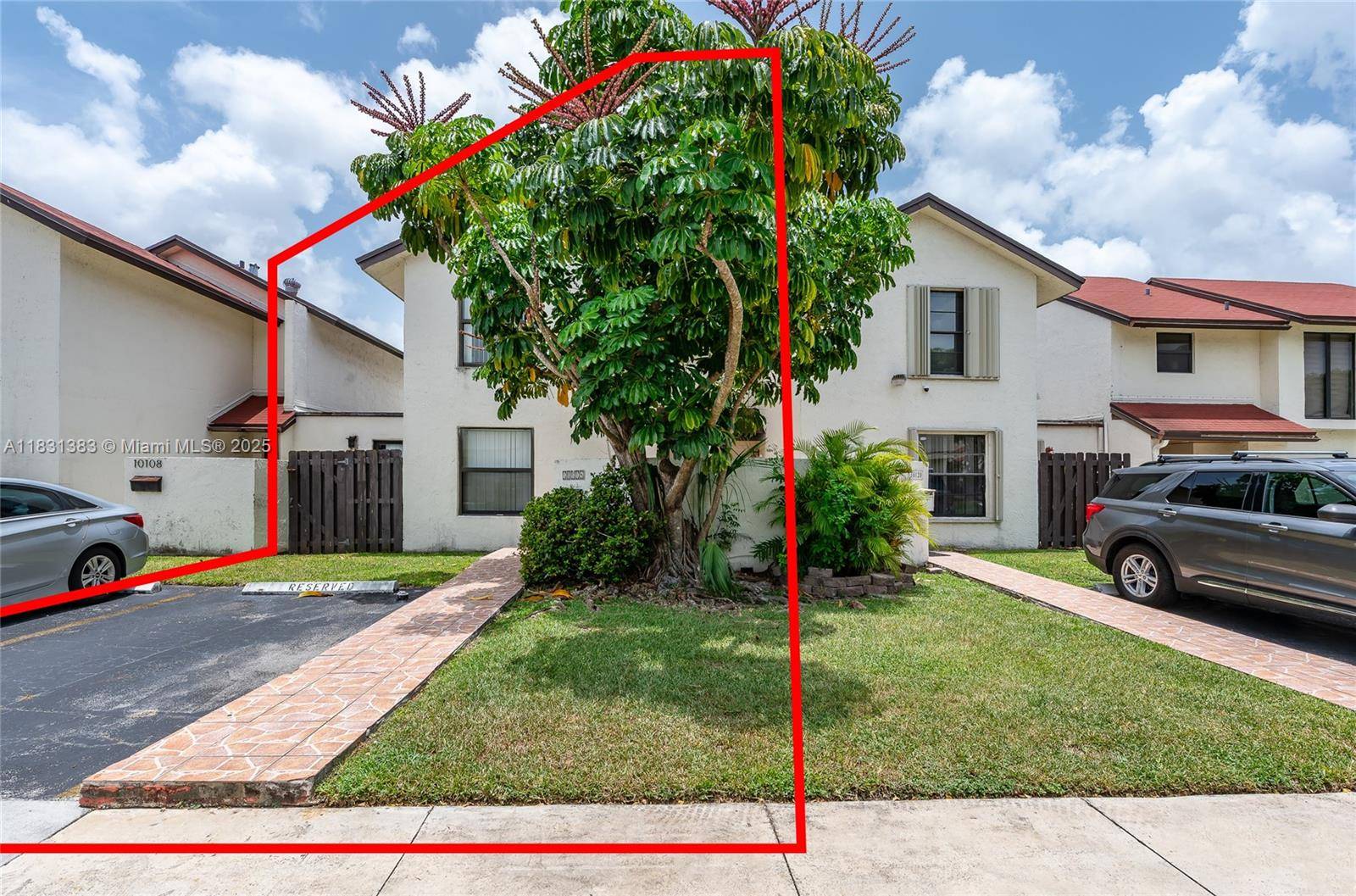 Miami, FL 33172,10114 NW 4th Ln #3-12