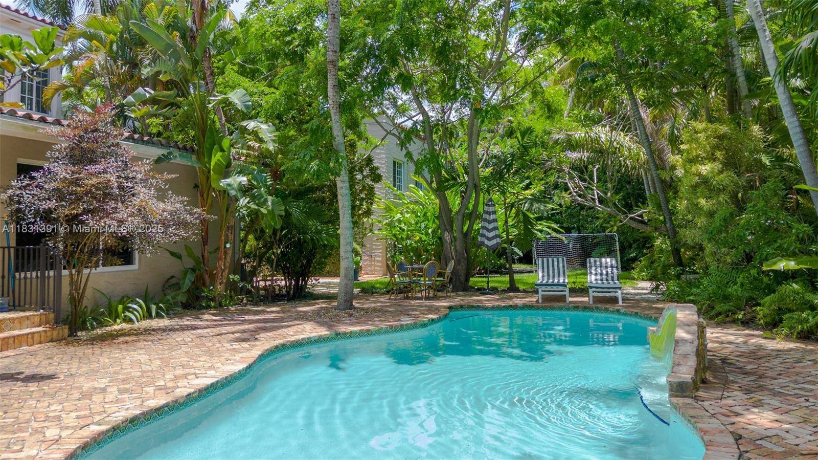 Pinecrest, FL 33156,13599 Old Cutler Rd