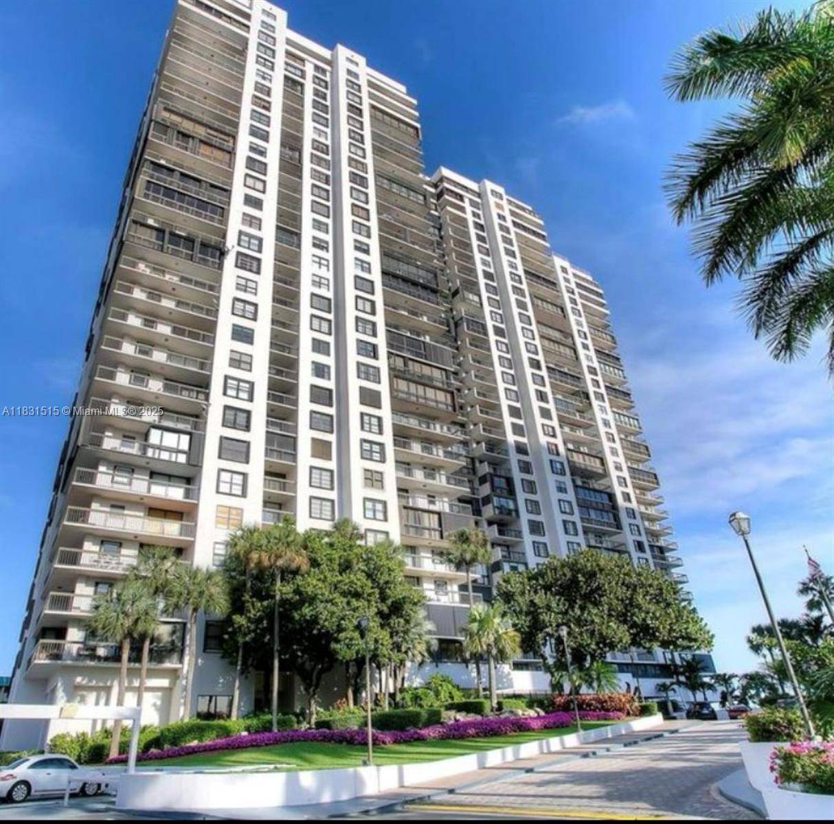 Miami, FL 33129,2333 Brickell Ave #901