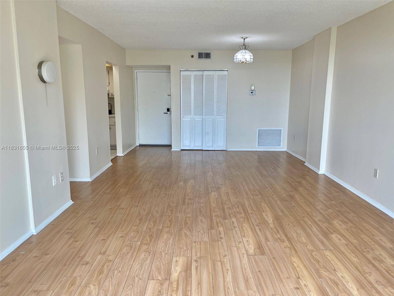 Hollywood, FL 33021,919 Hillcrest Dr #509