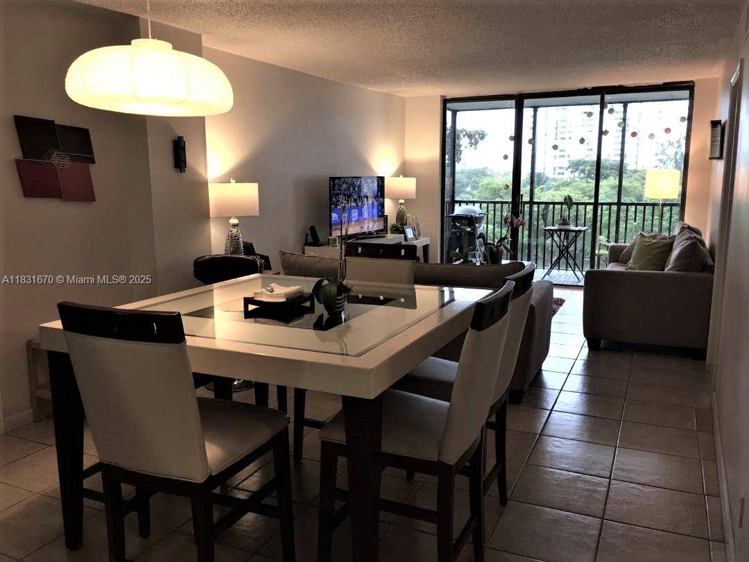 Aventura, FL 33180,3475 N Country Club Dr #507