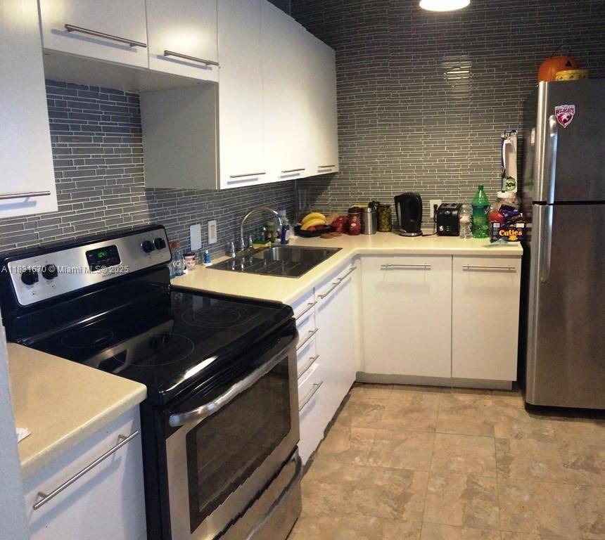 Aventura, FL 33180,3475 N Country Club Dr #507