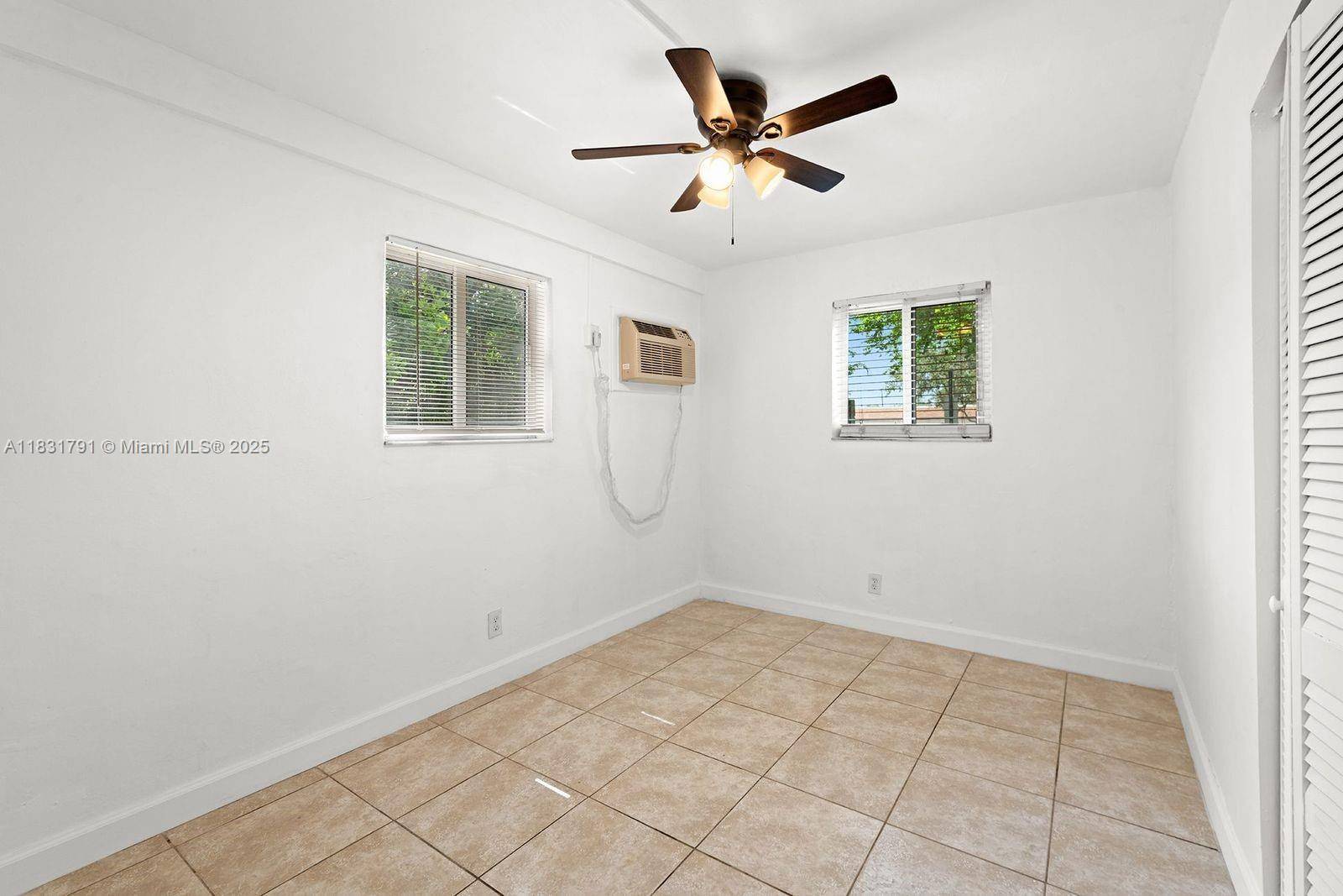 Fort Lauderdale, FL 33311,1124 NW 2nd St #2