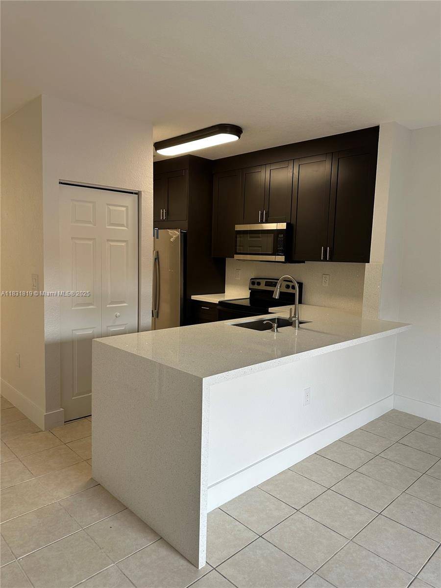 Homestead, FL 33033,1490 NE 33rd Rd #110-18