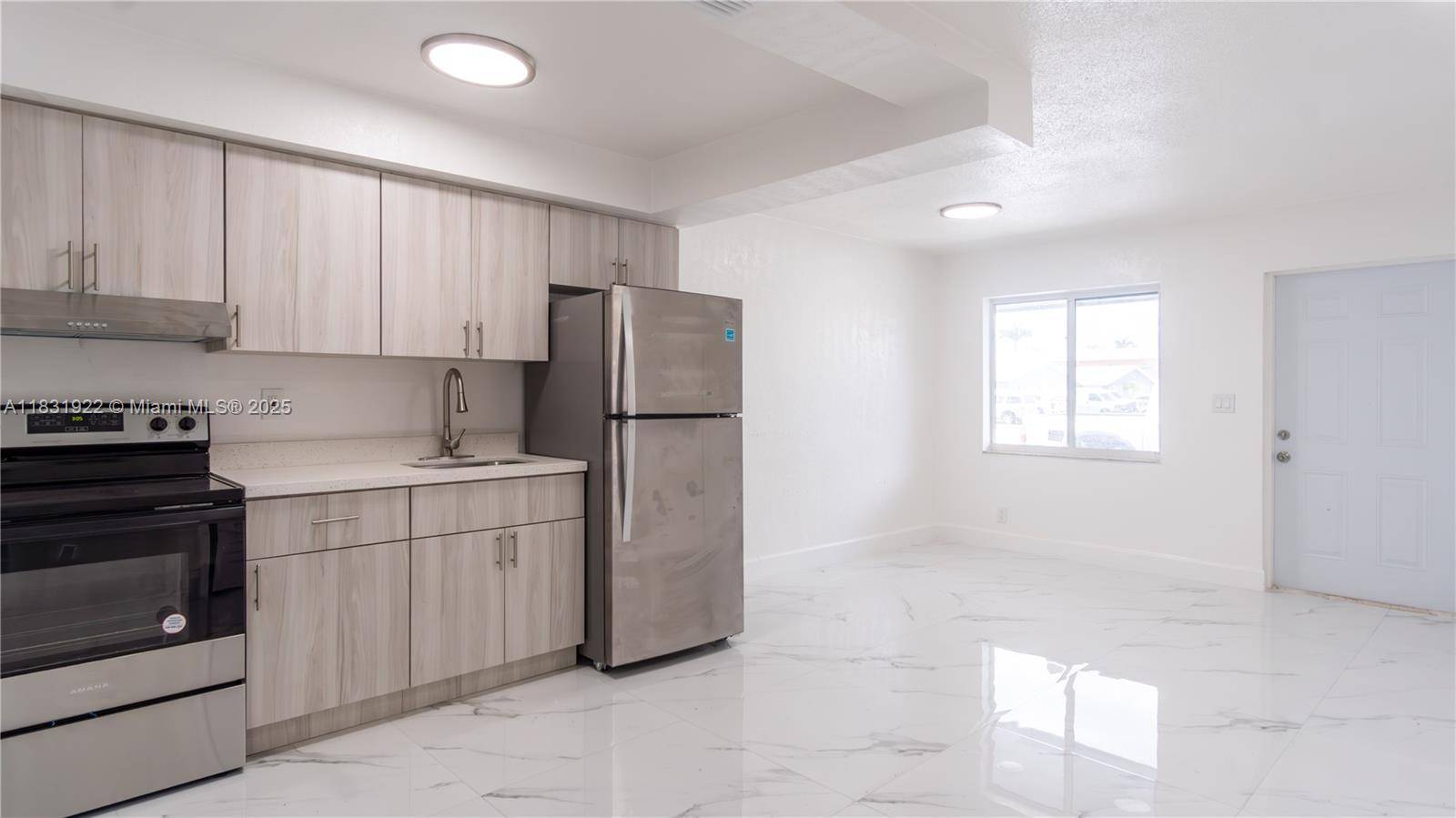 Oakland Park, FL 33334,86 NE 36th Ct