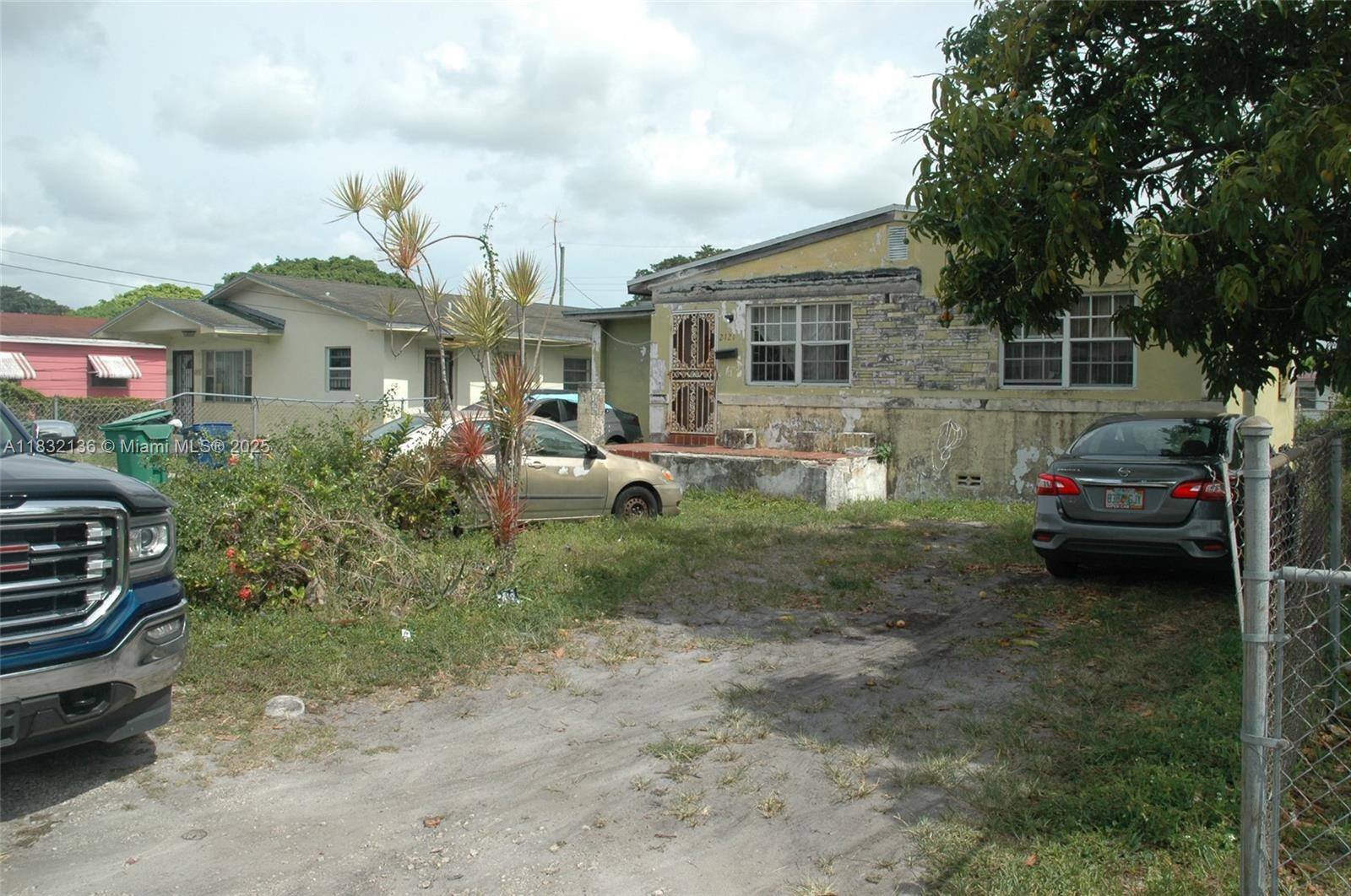 Miami, FL 33147,2121 NW 64th St