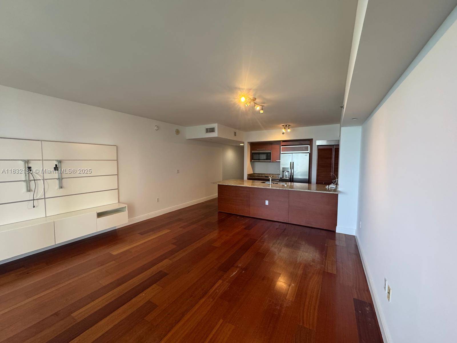 Hallandale Beach, FL 33009,1830 S Ocean Dr #1409