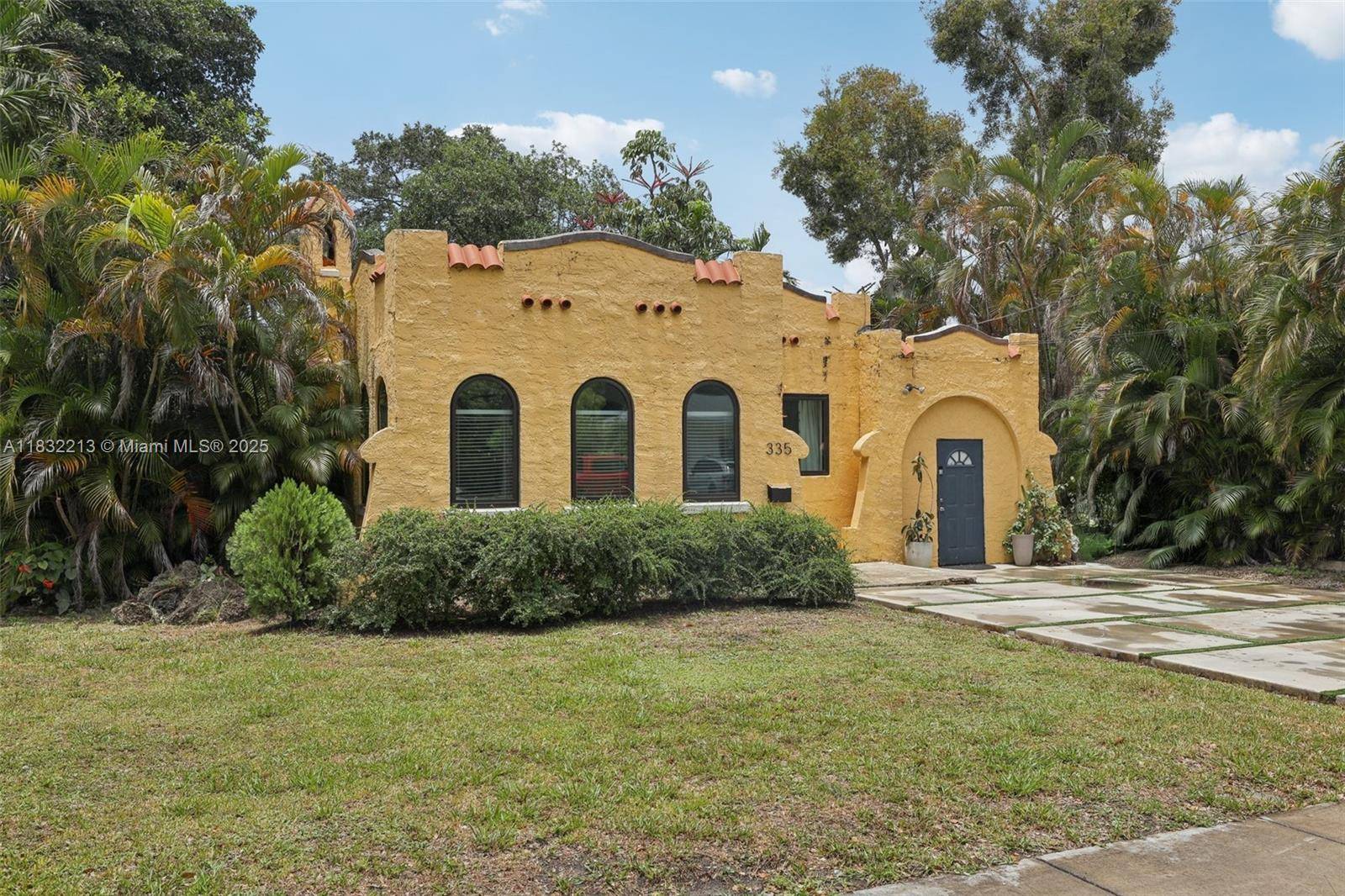 North Miami, FL 33161,335 NE 127th St