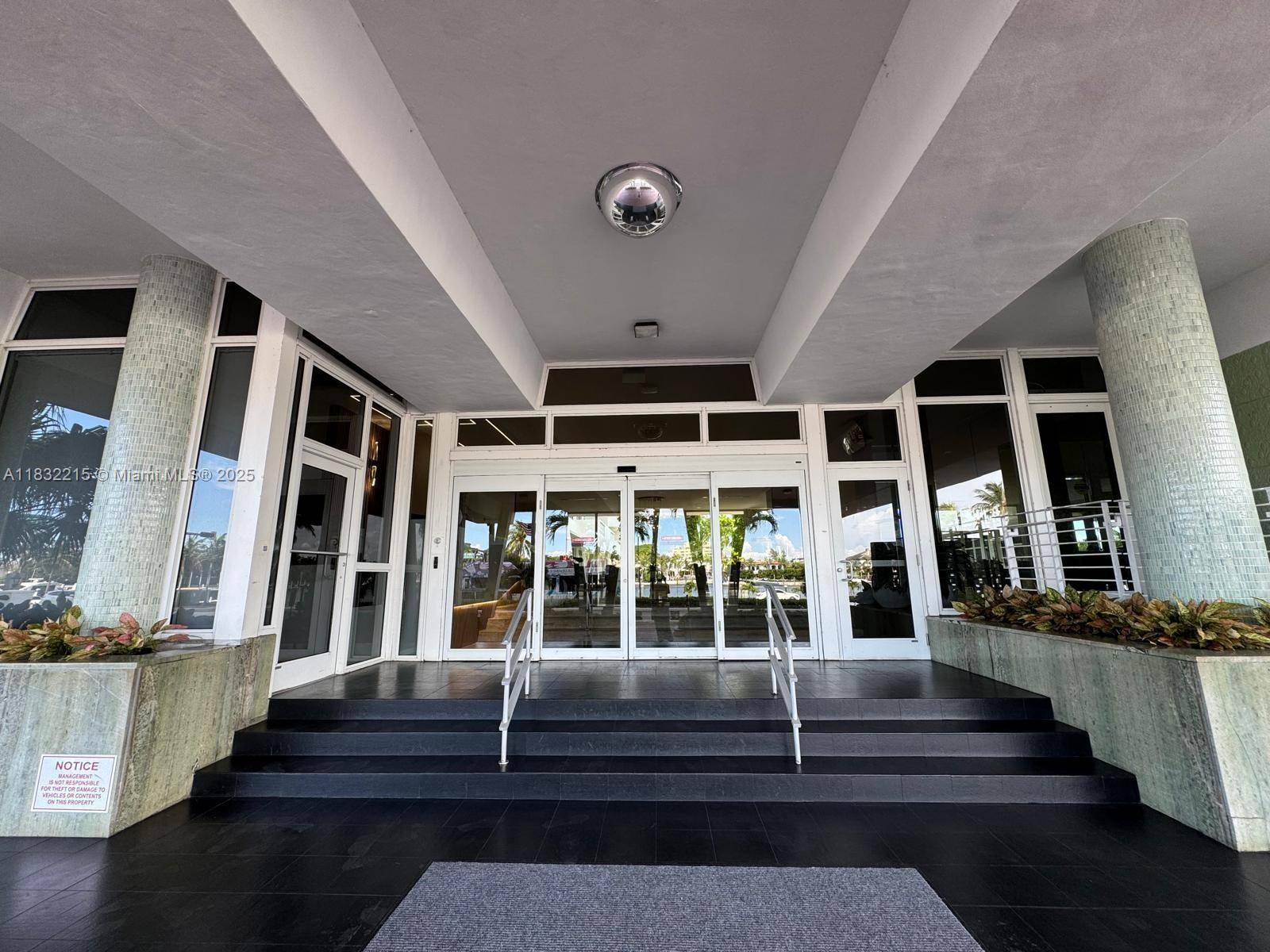 Miami Beach, FL 33140,4747 Collins Ave #502