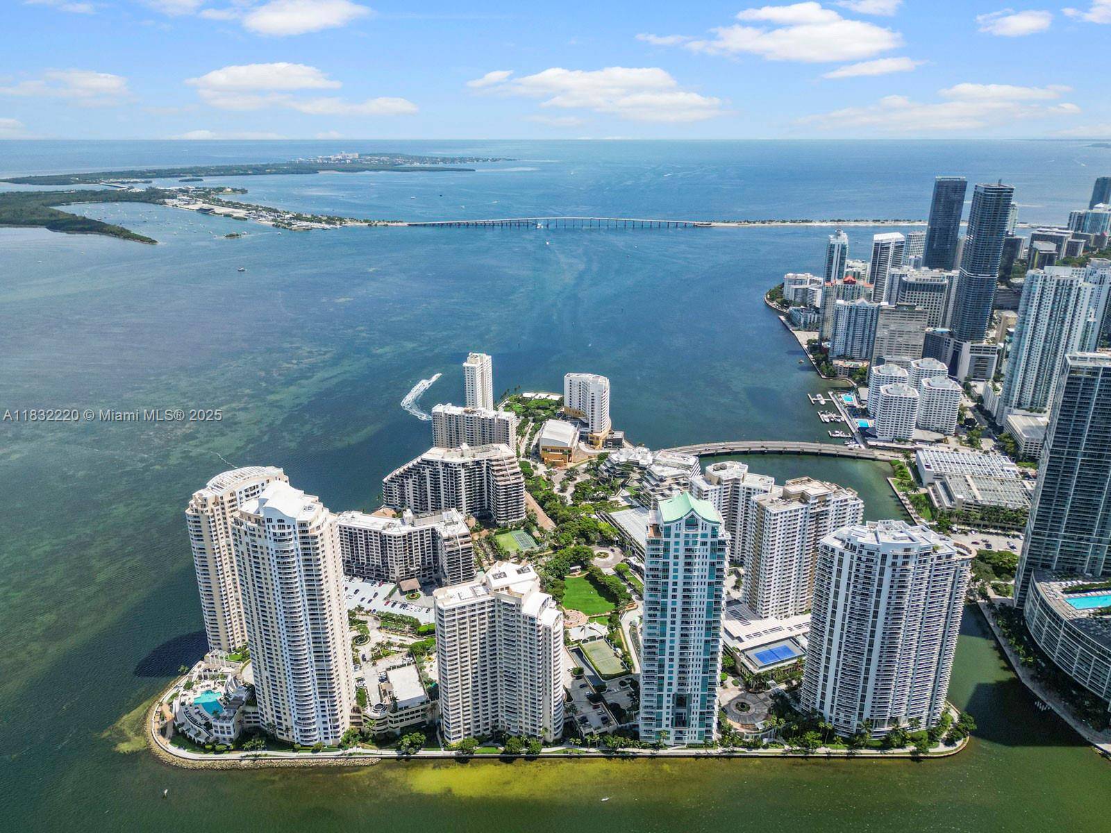 Miami, FL 33131,808 Brickell Key Dr #3208