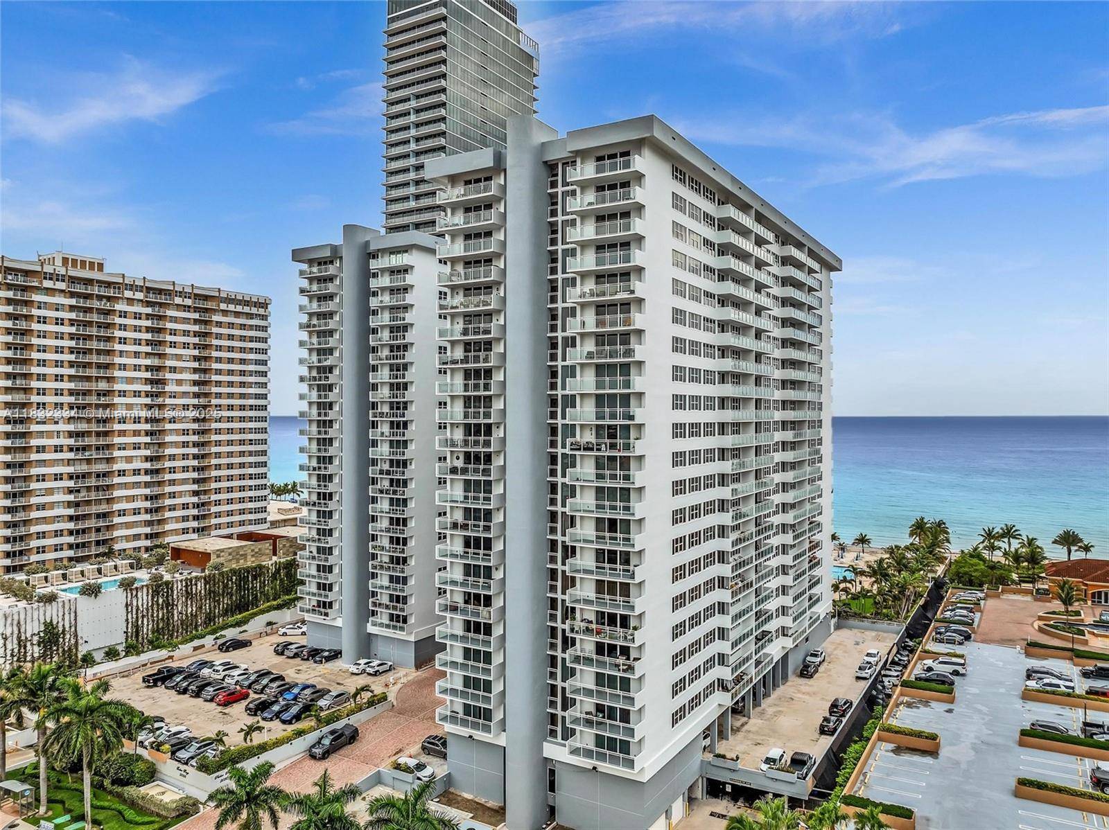Hallandale Beach, FL 33009,2030 S Ocean Dr #414