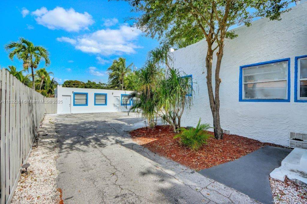 Fort Lauderdale, FL 33316,505 SE 20th St