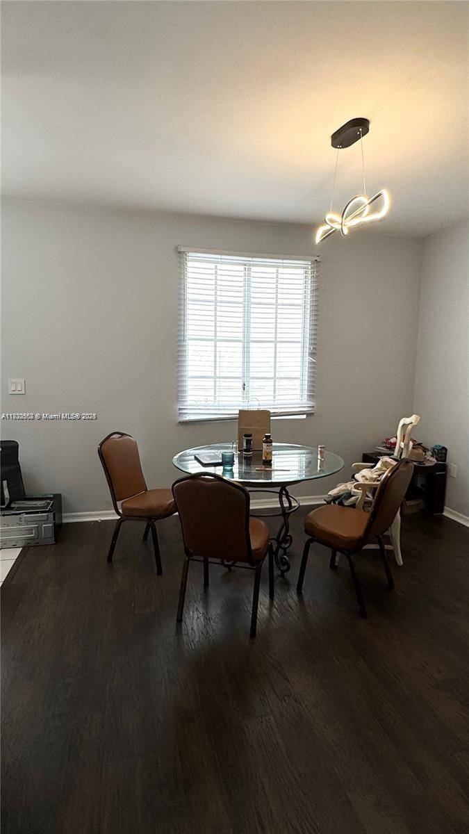 Aventura, FL 33180,2845 NE 185th St #908