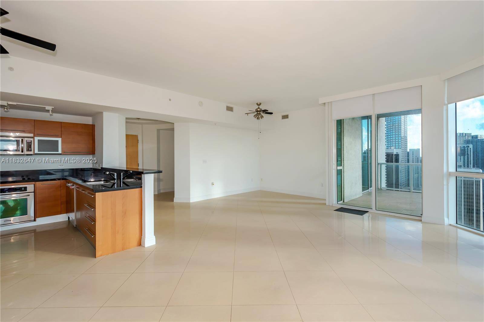 Miami, FL 33132,244 Biscayne Blvd #4108