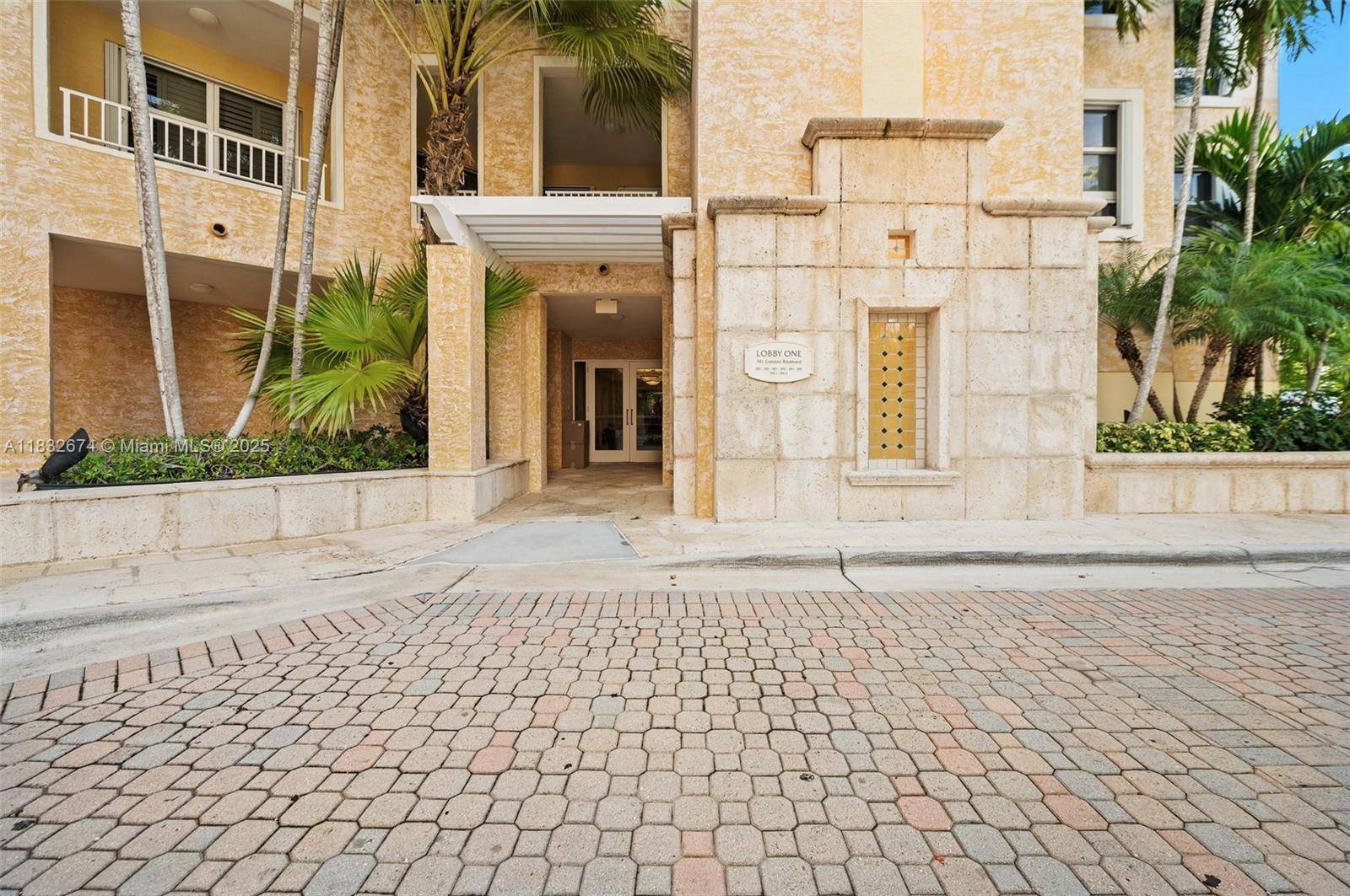Key Biscayne, FL 33149,701 Crandon Blvd #201