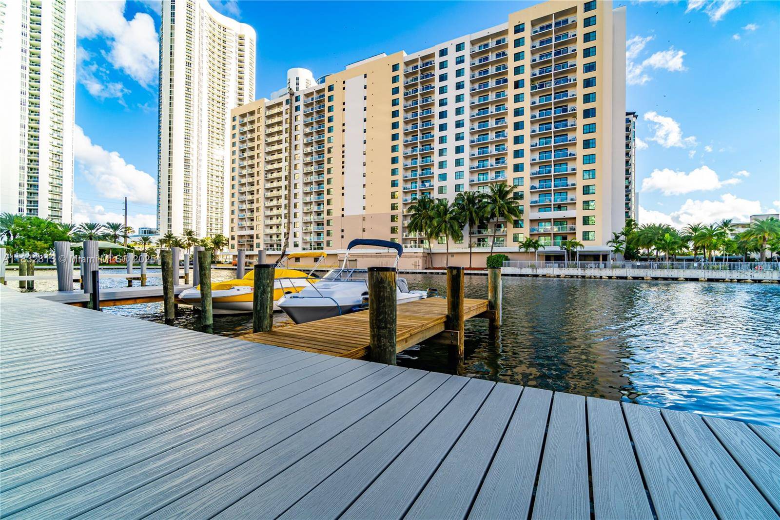 Sunny Isles Beach, FL 33160,214 Poinciana Dr #204